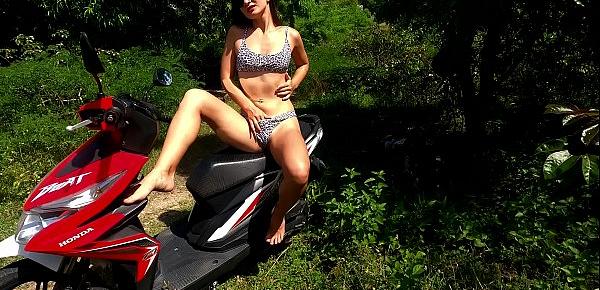  Perfect girl play with tight pussy outdoor on rental motorbike - PassionBunny.art